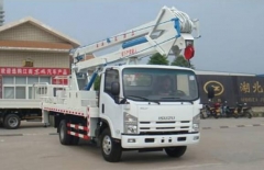 Camions Isuzu Aerial vehicle de plate-forme seau