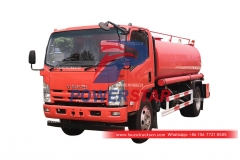 Camion de pulvérisation d'eau ISUZU ELF 700P 190HP pour l'exportation
