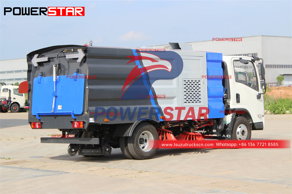 ISUZU GIGA 6 wheeler highway sweeping truck at best price