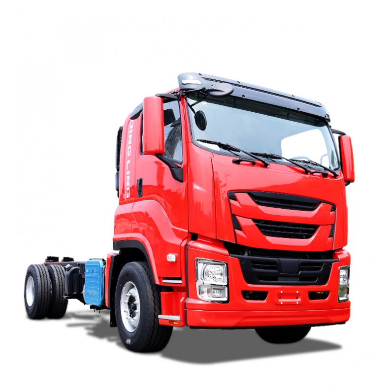 ISUZU GIGA VC61 66 FUEL WATER CARGO TRUCK CHASSIS FOR SALE - Camions PowerStar
    
