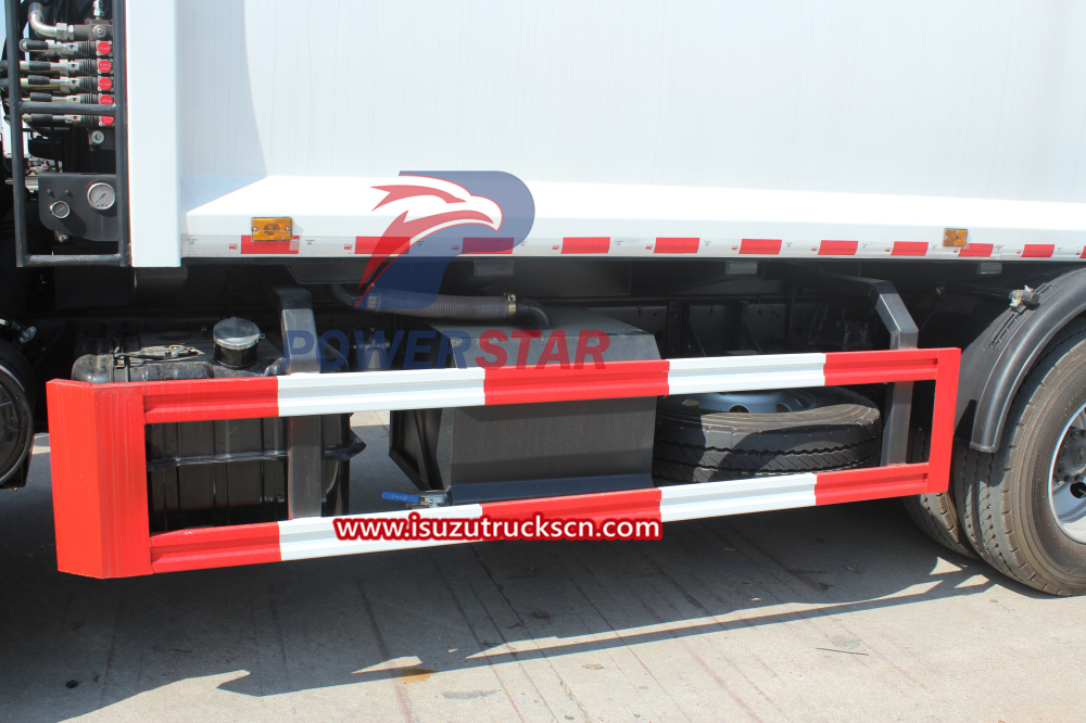 Official Isuzu FVR Hydraulic Refuse Compactor truck for sale