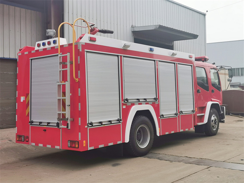 ISUZU foam fire engine for sale