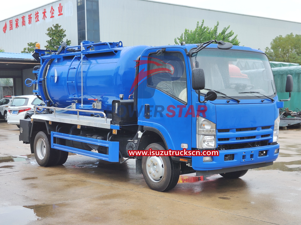 Industrial Isuzu Vacuum Services Truck MORO KAISER PM70A