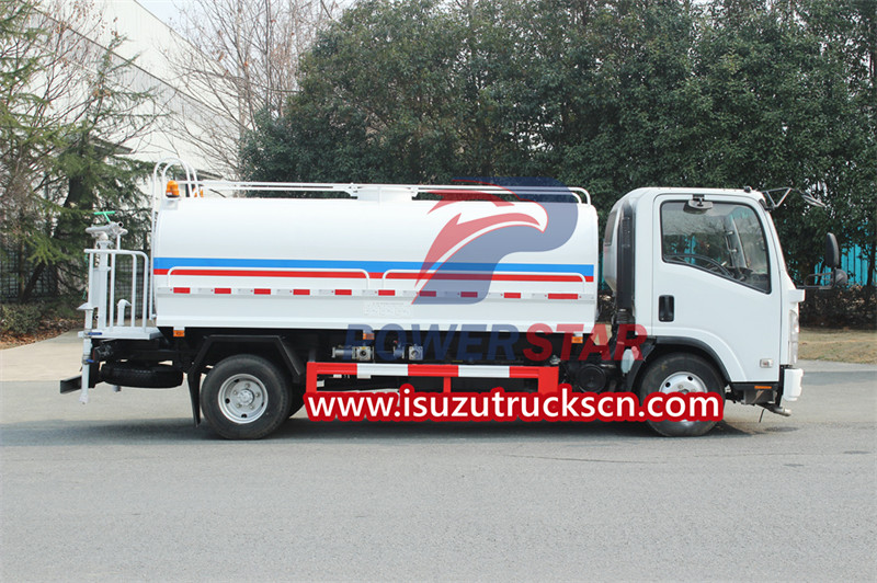 ISUZU 8000 liters stainless steel water tanker for sale