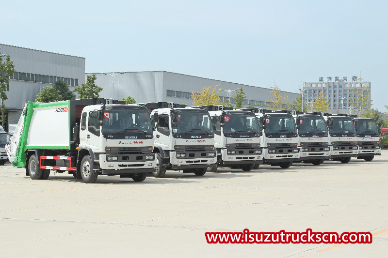 13 unités de camion compacteur à ordures ISUZU FTR 16CBM sont expédiées
    