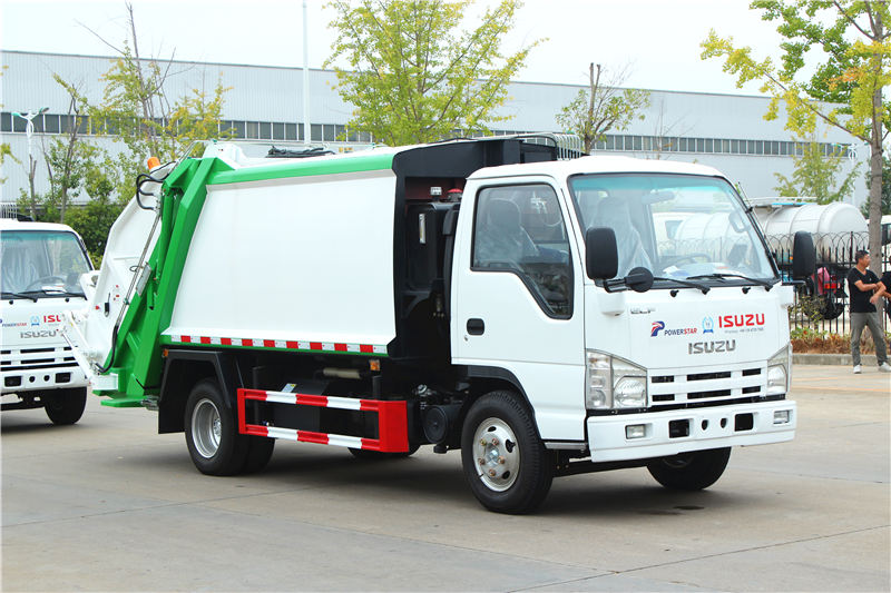 Comment utiliser le système hydraulique pour le camion compacteur de déchets isuzu