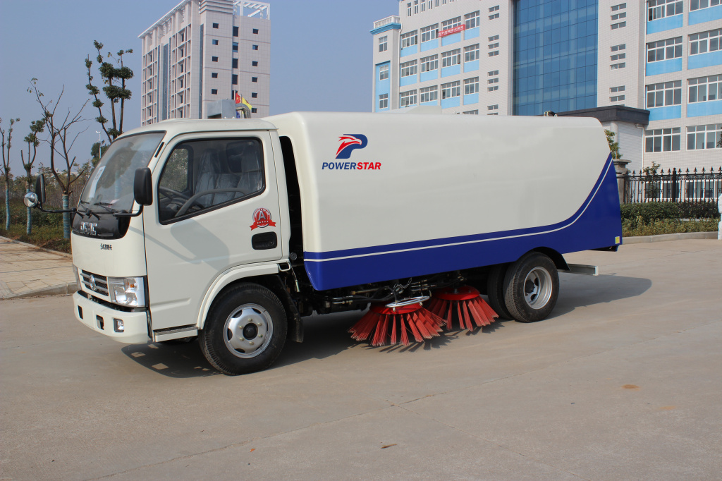 La Chine fabricant Powerstar, camions, camion de balayeuse de route avec brosse